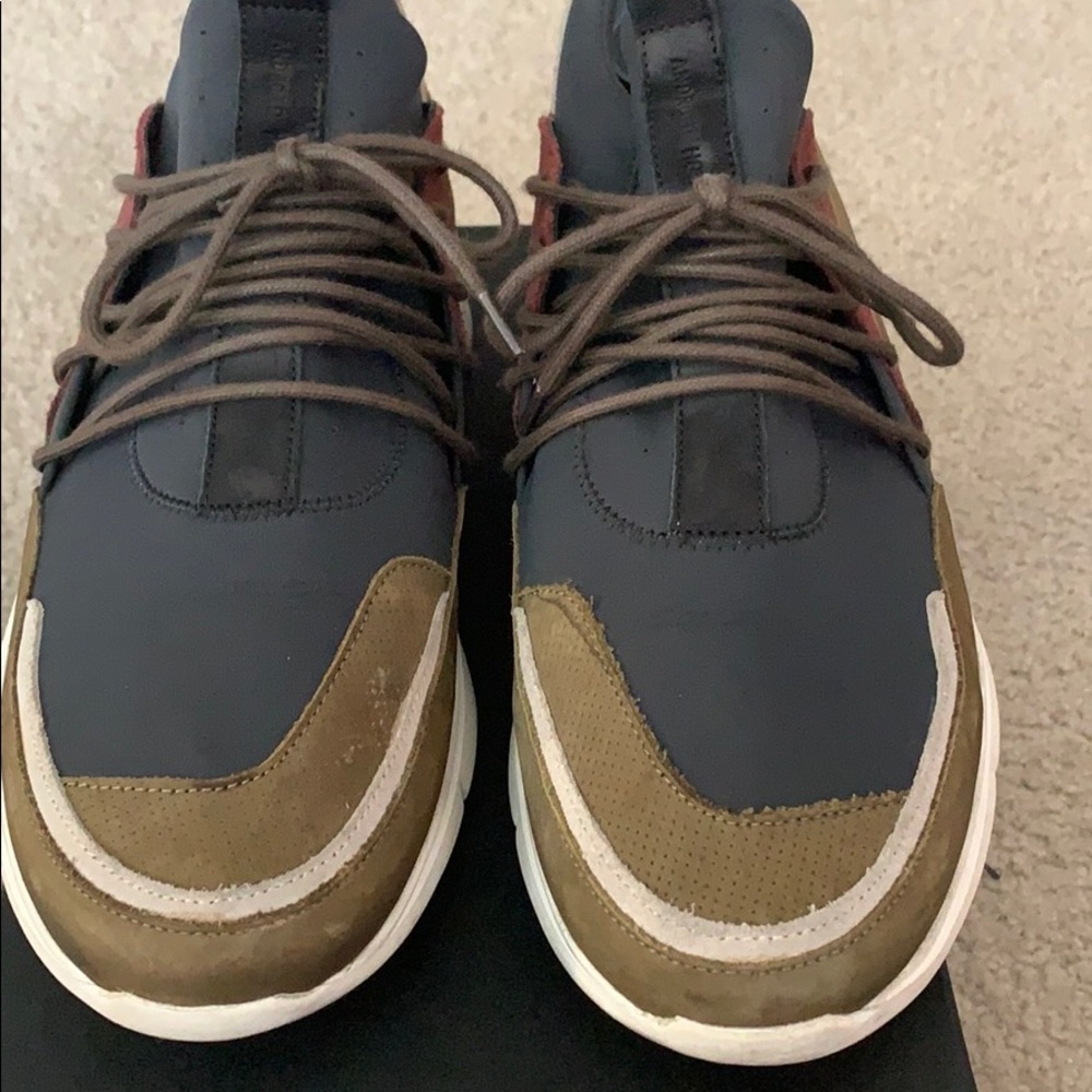 Android Home sneakers